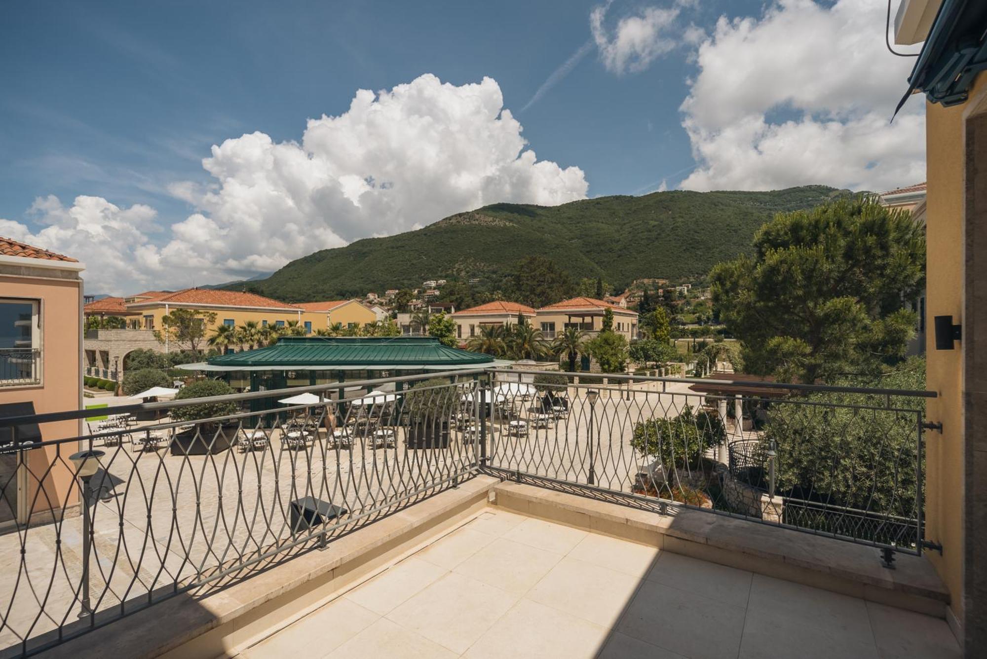 Portonovi Resort 5*